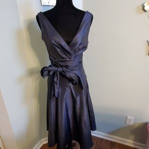 Max and Cleo women's size 8 navy satin party dress